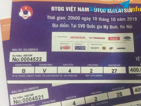 Ảnh Cặp vé khán đài B Vip, nơi sôi động nhất sân, tầng V, cửa 4 giữa sân trận Việt Nam - Malaysia