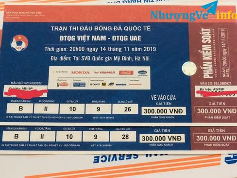 Ảnh Bán vé bóng đá Việt Nam - UAE loại 300k