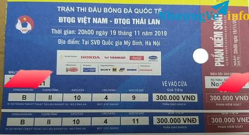 Ảnh Nhượng VÉ Trận VN- Thái lan  cặp loại 300 B Tầng 2 Cửa 10 hàng đầu gần sân