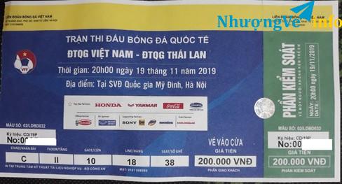 Ảnh Cần bán 1 vé lẻ khán đài C10 - hàng 18 như hình. Giá 900k gdtt tại linh đàm