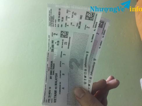 Ảnh Bán cặp vé A II cửa 7 siêu đẹp - ngồi sát quan chức cấp cao :)))