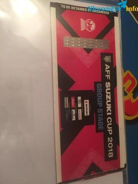 Ảnh nhượng lại 2 cặp vé trận Vn -Malay khán đài C ngồi ở giữa cạnh nhau