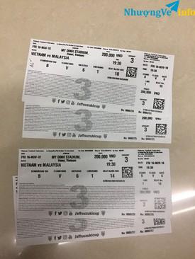 Ảnh Sót 2 cặp khán B cửa 6 tầng V hàng 1 luôn. Rất hay được lên hình.