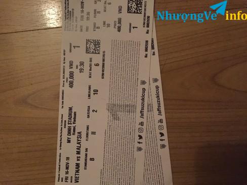 Ảnh bán 2 vé bóng đá mệnh giá 300k ngày 6/12