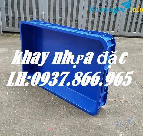 Ảnh HaÌ NôÌ£i coÌ baÌn khay nhưÌ£a biÌt, khay nhưÌ£a cao 10cm hôÌ£p nhưÌ£a đăÌ£c coÌ năÌp